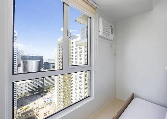 Furnished In Avida Towers Riala, It Park With Pool View, Wifi, Netflix And Apartment Cebu